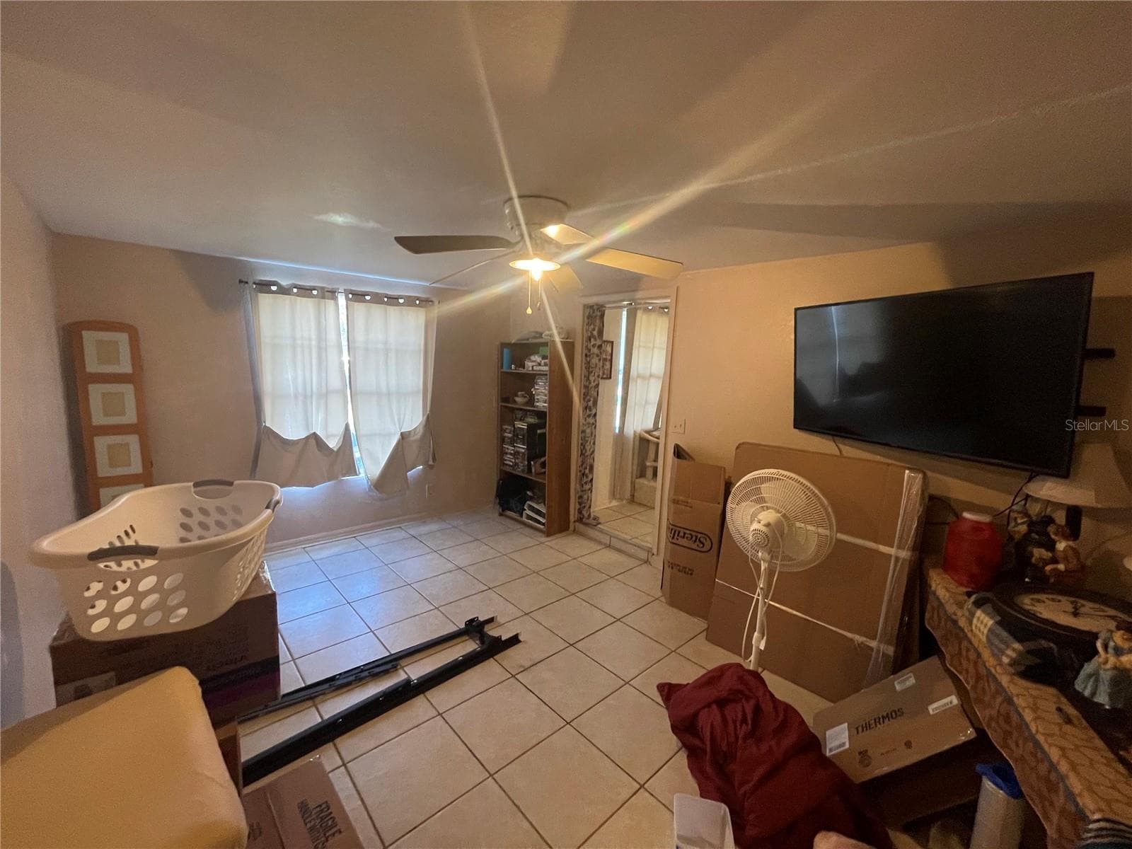 Single Family Residence at 1835 E VALENCIA DR, BARTOW, photo 7 of 8