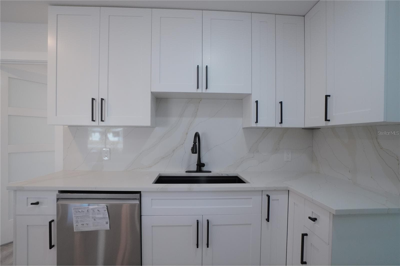 Single Family Residence at 1461 ROYAL RD, VENICE, photo 12 of 50