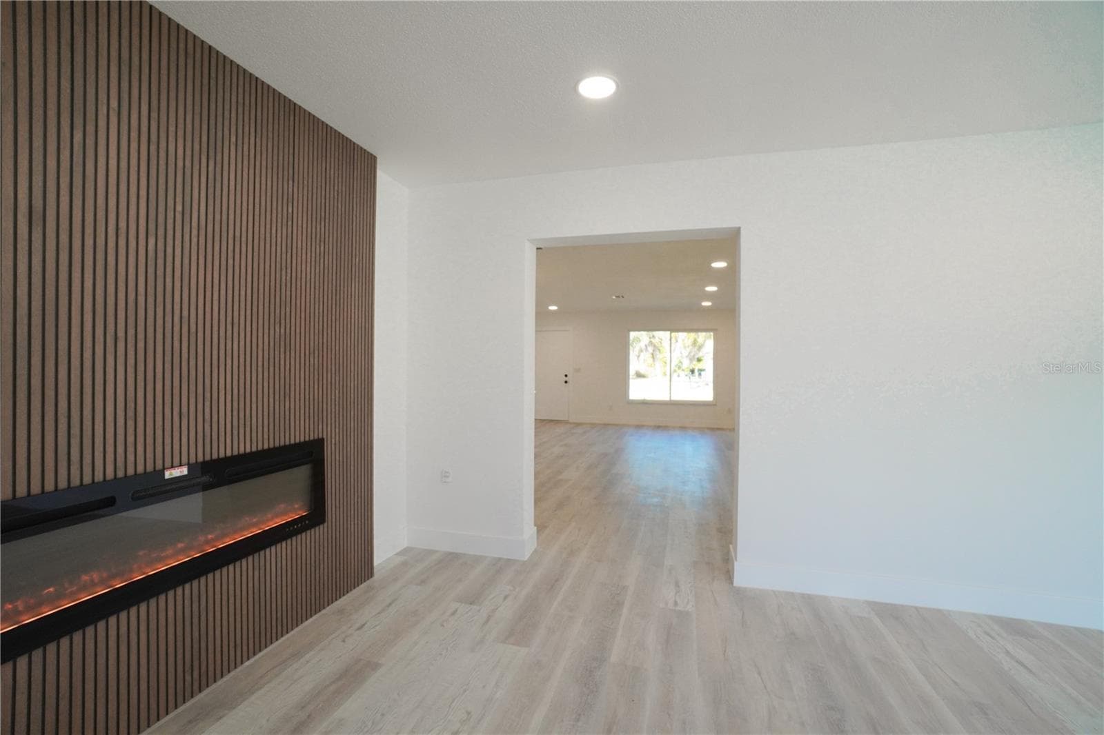 Single Family Residence at 1461 ROYAL RD, VENICE, photo 28 of 50