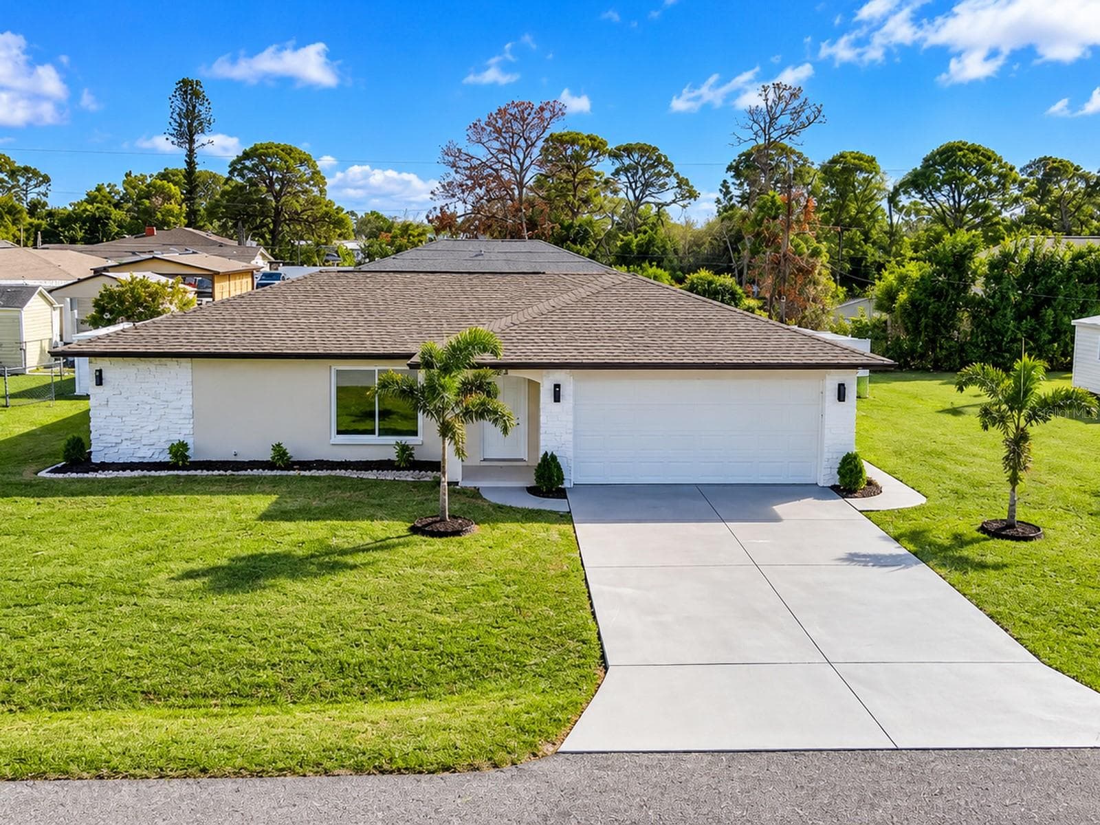 Single Family Residence at 1461 ROYAL RD, VENICE, photo 40 of 50
