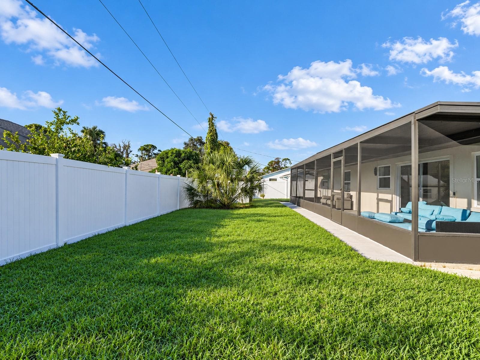 Single Family Residence at 1461 ROYAL RD, VENICE, photo 43 of 50