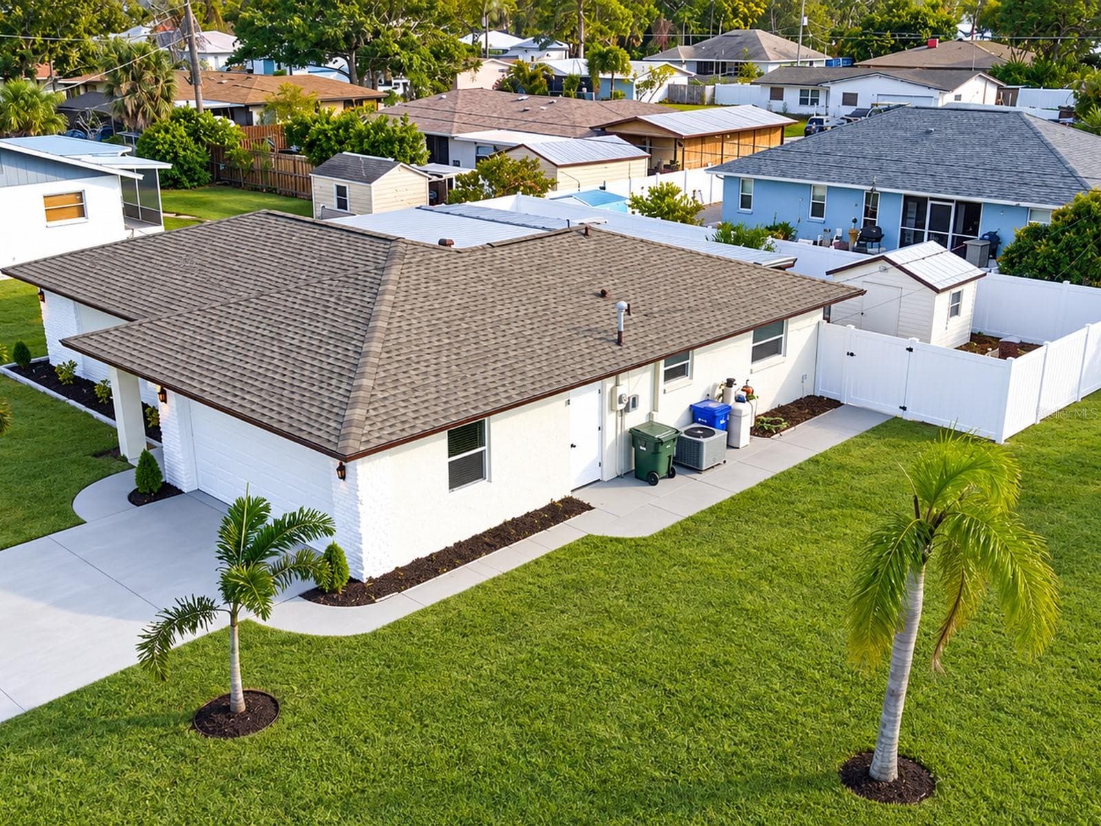Single Family Residence at 1461 ROYAL RD, VENICE, photo 47 of 50