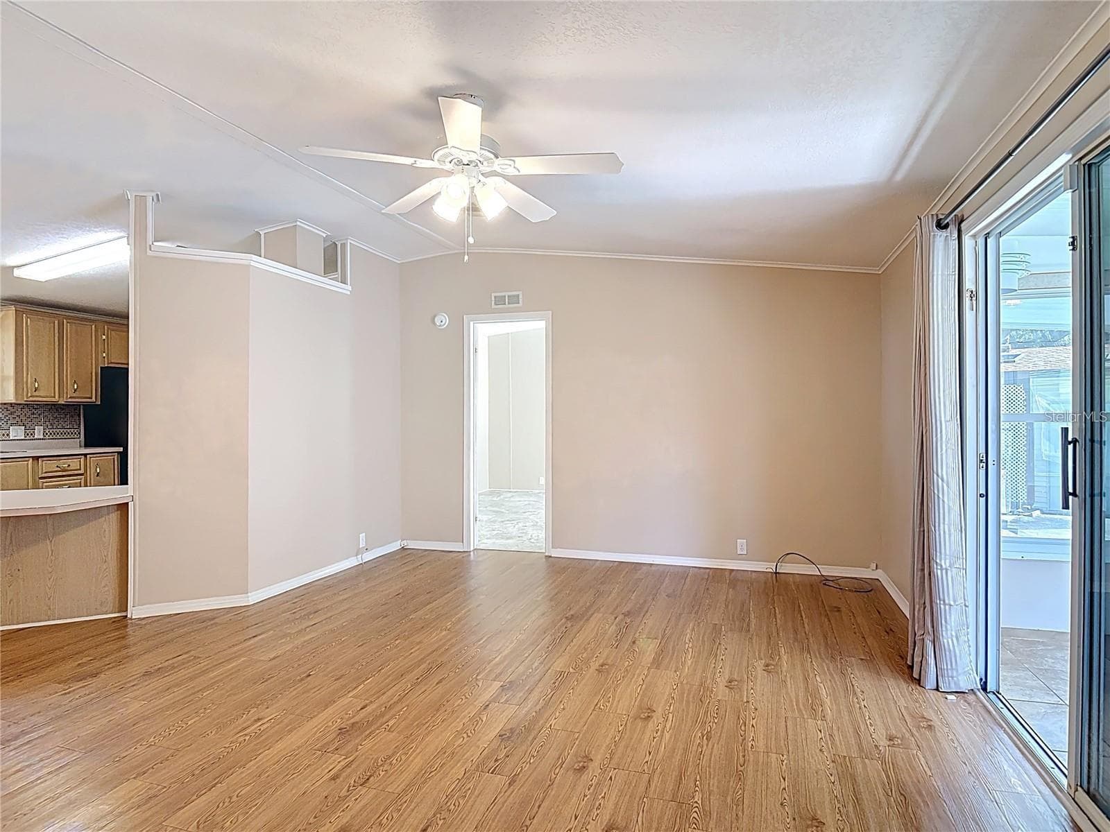 Manufactured Home at 25533 BELLE HELENE, LEESBURG, photo 7 of 22
