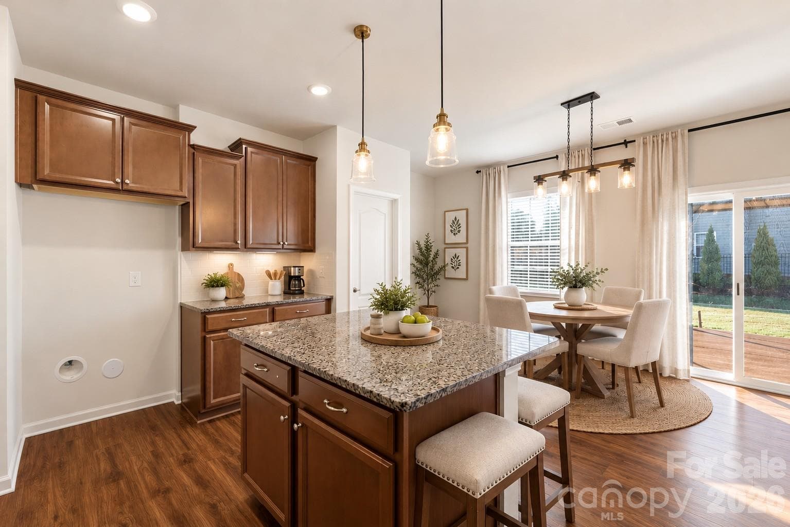 IA STAGED - 13529 Napoleon Drive, Charlotte