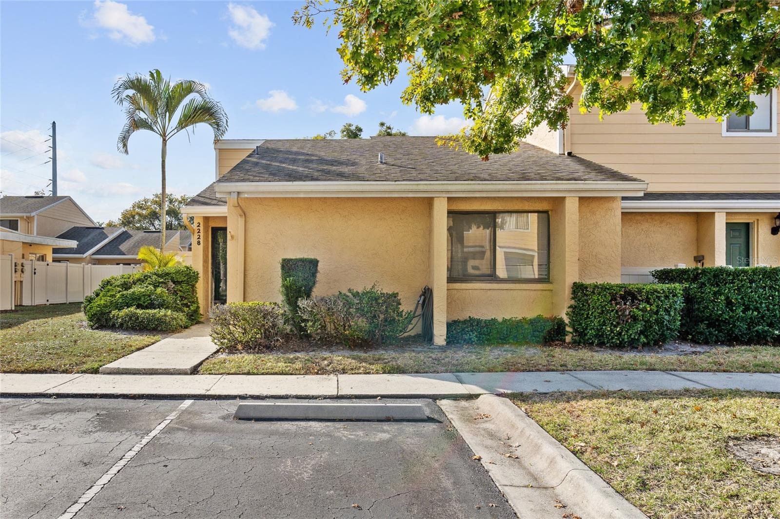 Condominium at 2228 OHARA CT #1052, ORLANDO, photo 2 of 33