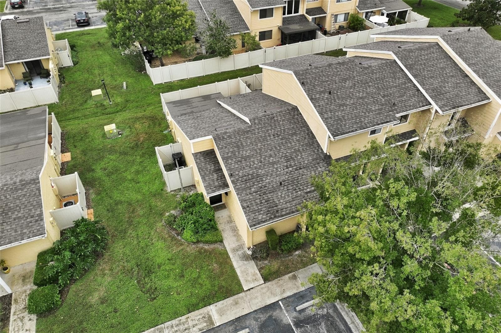 Condominium at 2228 OHARA CT #1052, ORLANDO, photo 27 of 33