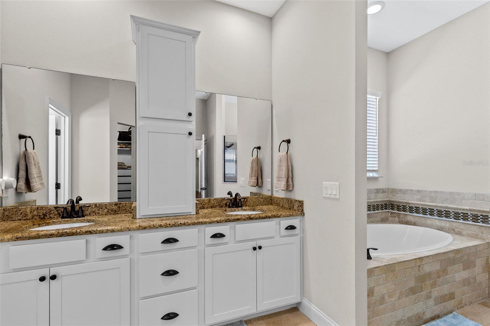 Primary Suite Bath - 334 PENINSULA ISLAND PT, LONGWOOD