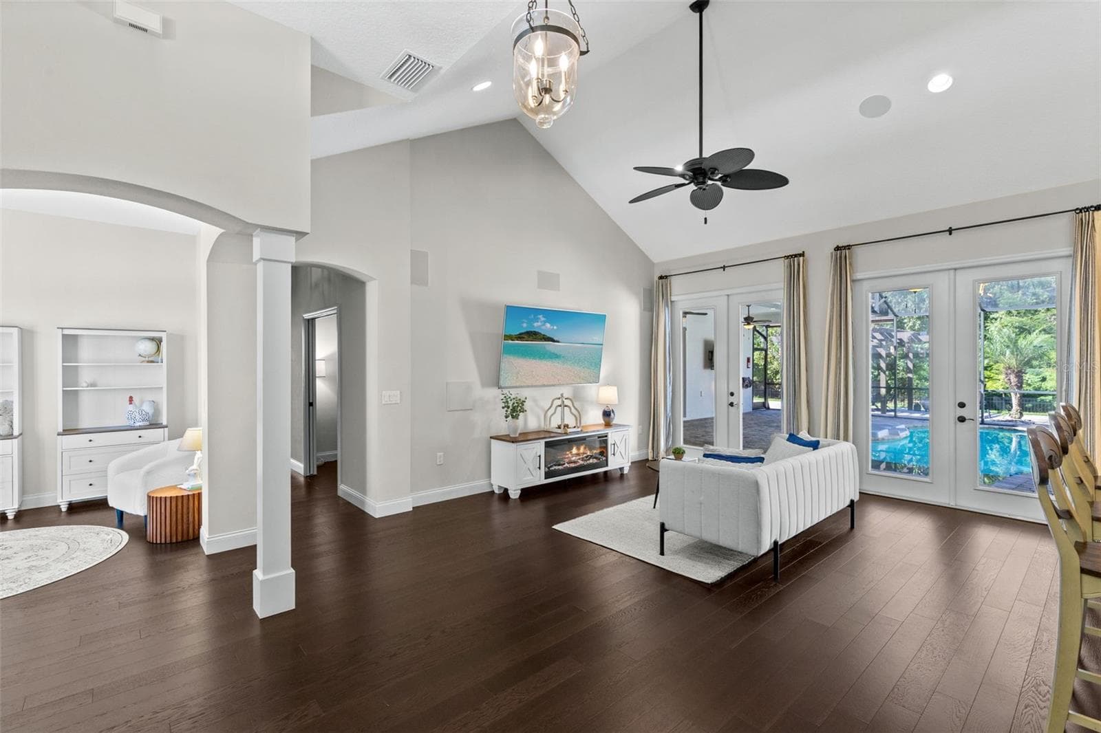 Family Room Open to Kitchen and adjacent Living Room - 334 PENINSULA ISLAND PT, LONGWOOD