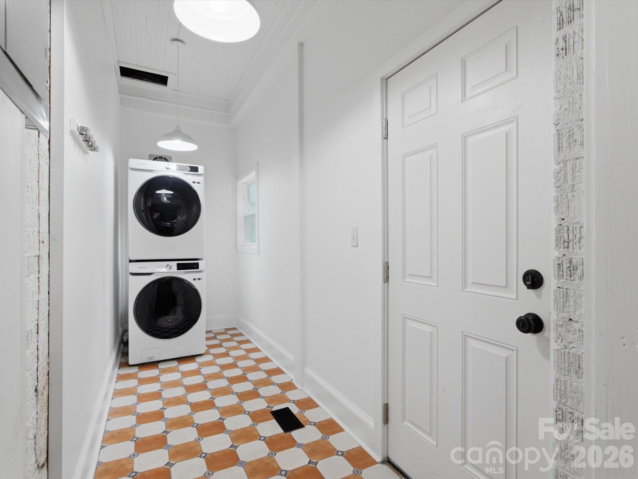 Laundry Room - 707 York Street, Gastonia