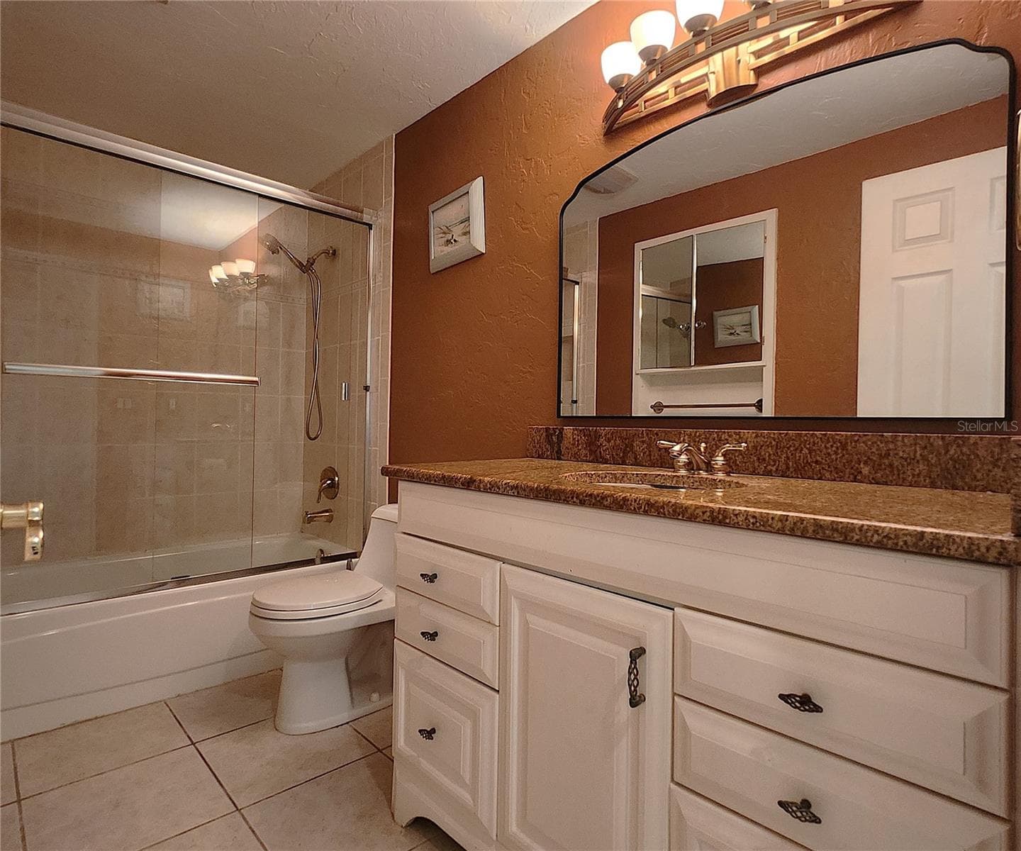 Guest Bathroom - 3143 LOCKWOOD TER, SARASOTA