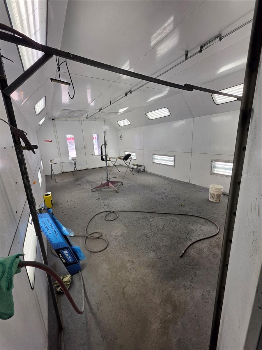 Paint booth 5 - 2242 FOWLER ST, FORT MYERS