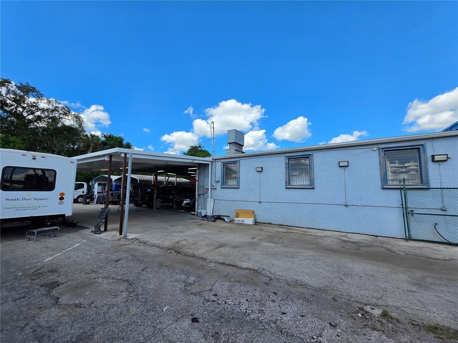Side view from front - 2242 FOWLER ST, FORT MYERS
