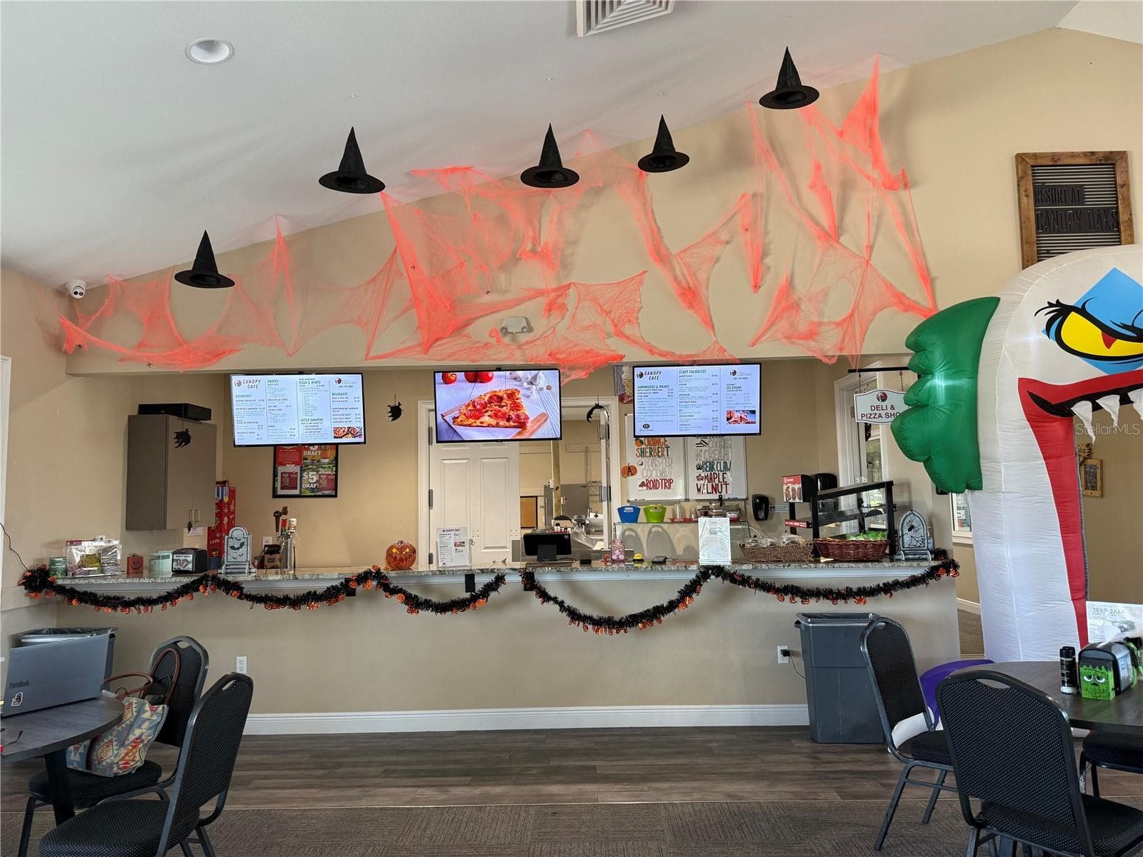 Clubhouse Food Order/Pickup - 0 HIGHWAY 630 E #13, LAKE WALES