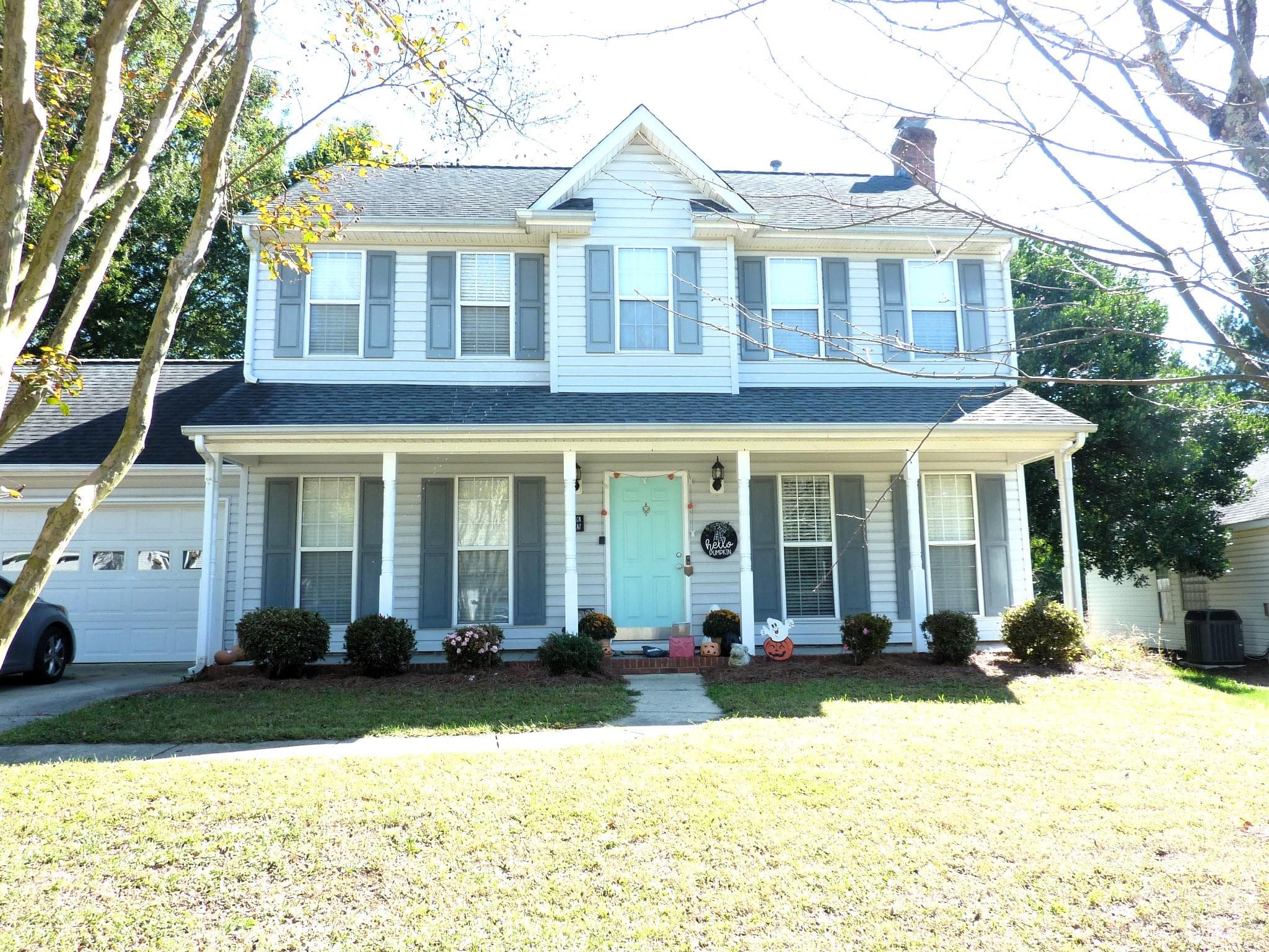 Single Family Residence at 3716 NW Winterberry Court, Concord, photo 2 of 33