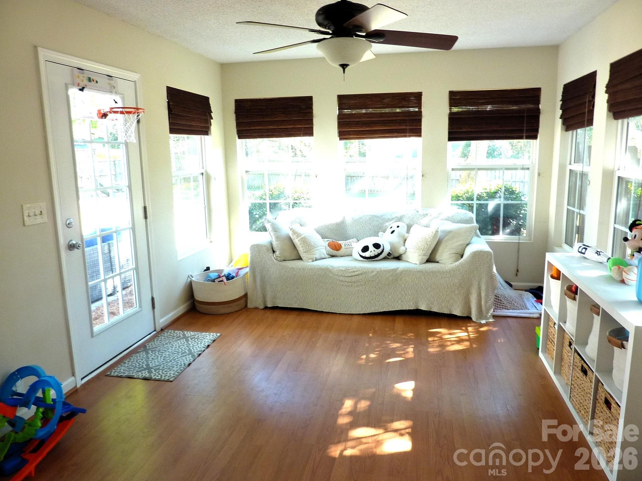 Single Family Residence at 3716 NW Winterberry Court, Concord, photo 7 of 33