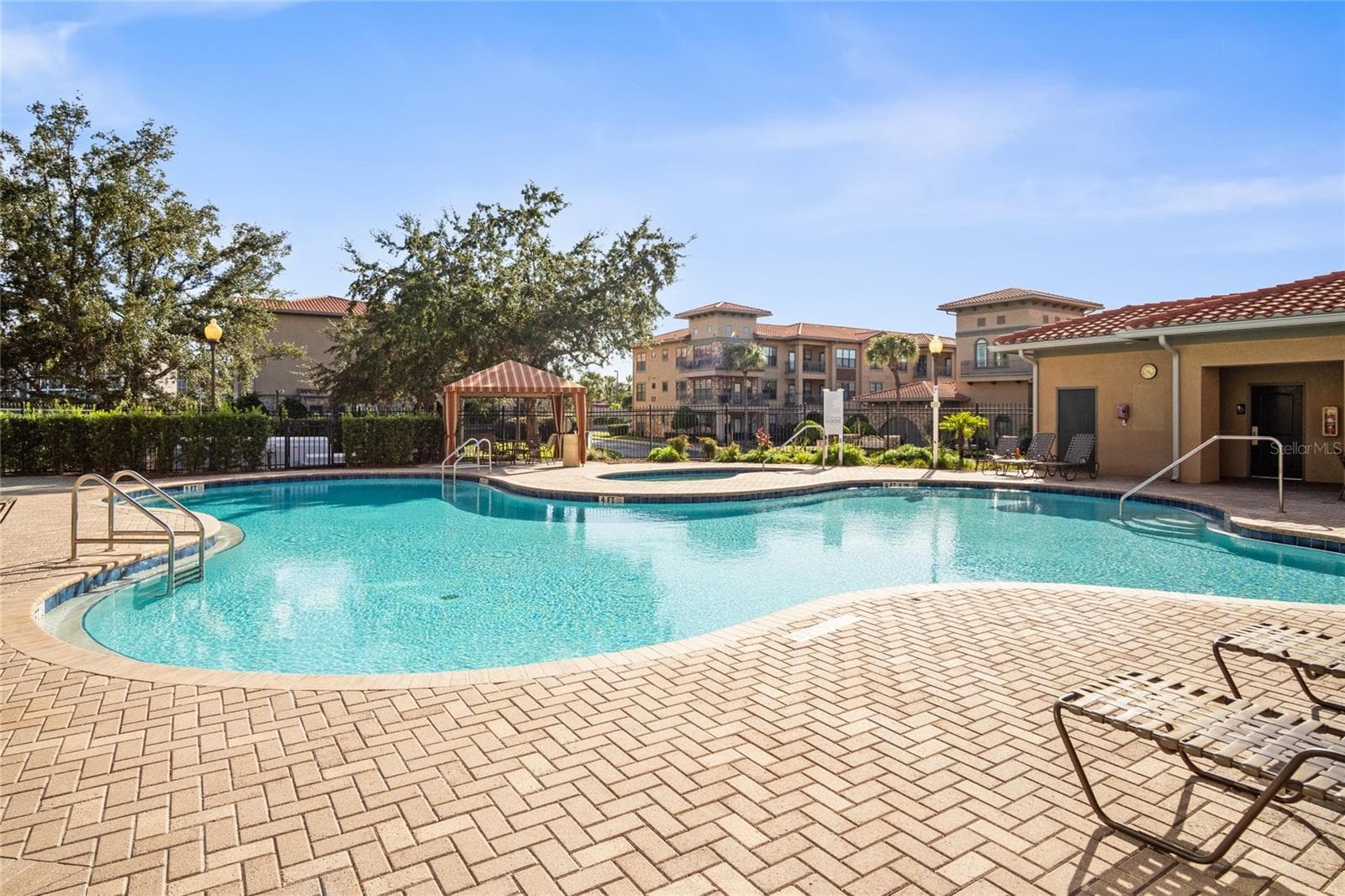 Second community pool with jacuzzi - 912 CHARO PKWY #232, DAVENPORT