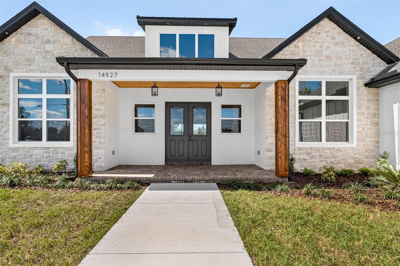 Single Family Residence at 14927 CRIMSON OAKS TRAIL, DADE CITY, photo 4 of 90