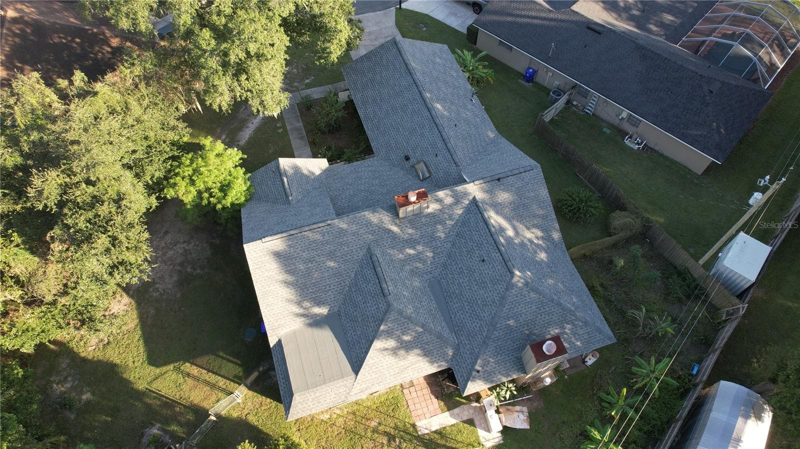 Single Family Residence at 4404 S LAUREL POINTE DR, LAKELAND, photo 6 of 43