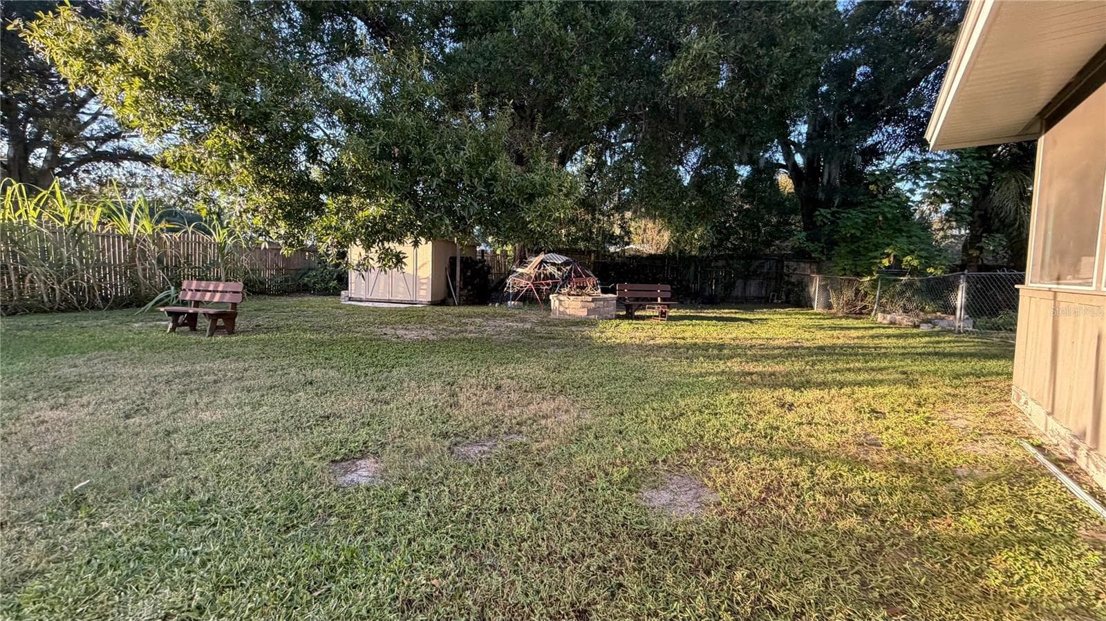 Single Family Residence at 4404 S LAUREL POINTE DR, LAKELAND, photo 33 of 43