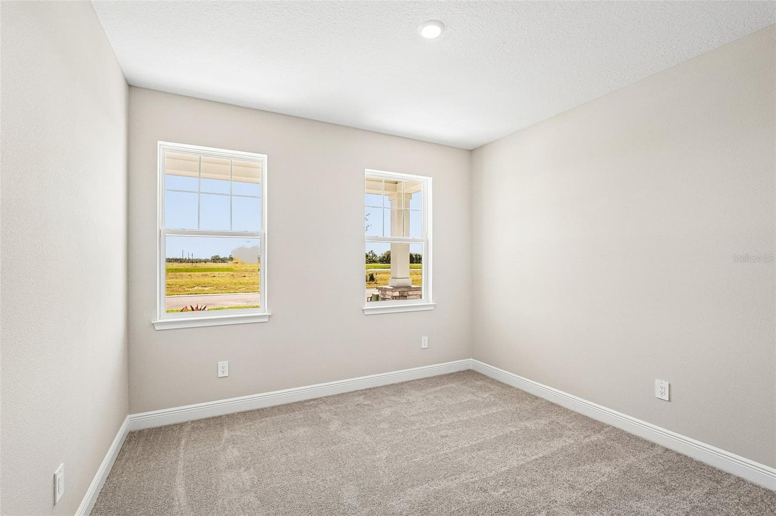 Single Family Residence at 9927 HIDDEN HAMMOCK LOOP, PARRISH, photo 4 of 54