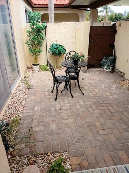 Front patio - 1010 W FAITH CIR #20, BRADENTON