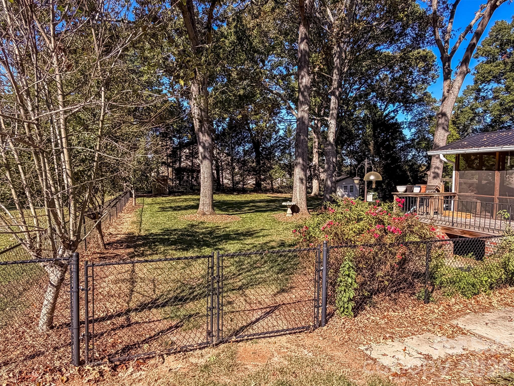 Single Family Residence at 3211 7th Street Drive NE, Hickory, photo 4 of 48