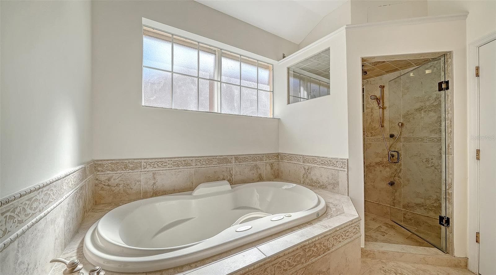 Single Family Residence at 9488 HAWKSMOOR LN, SARASOTA, photo 21 of 33