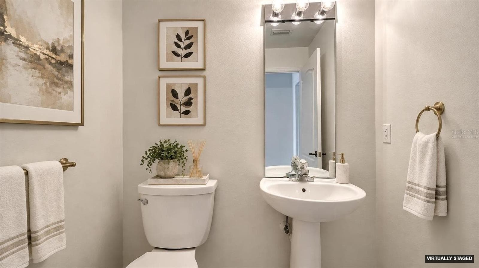 Virtually staged half bath - 9488 HAWKSMOOR LN, SARASOTA