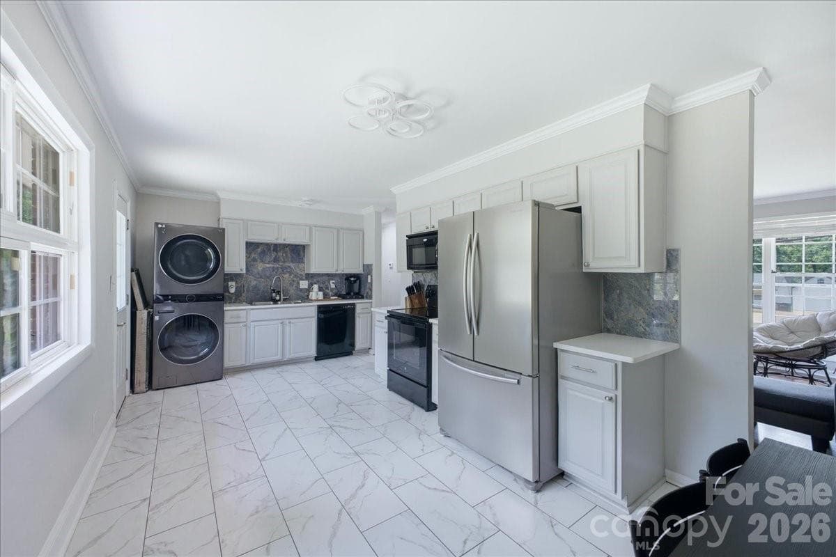 updated kitchen! - 2521 Alleghany Street, Charlotte