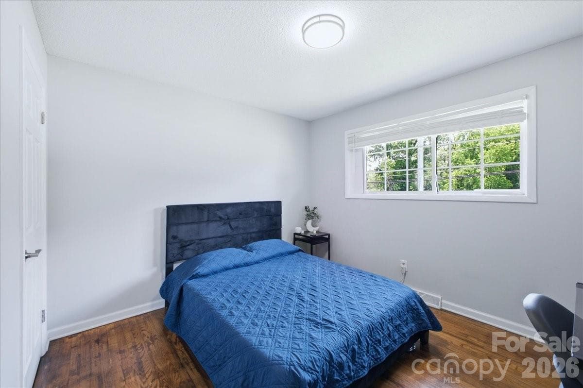 Single Family Residence at 2521 Alleghany Street, Charlotte, photo 17 of 25