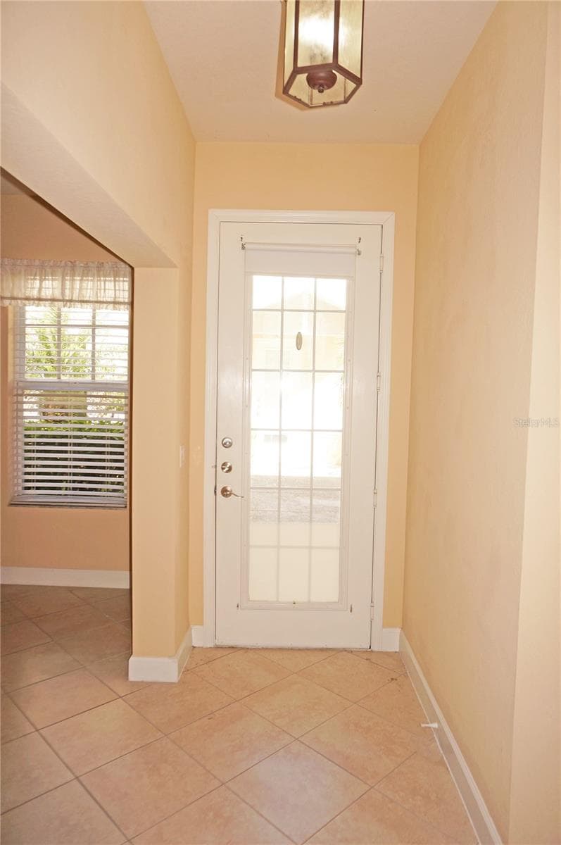 Condominium at 240 WEST END DR #713, PUNTA GORDA, photo 4 of 29