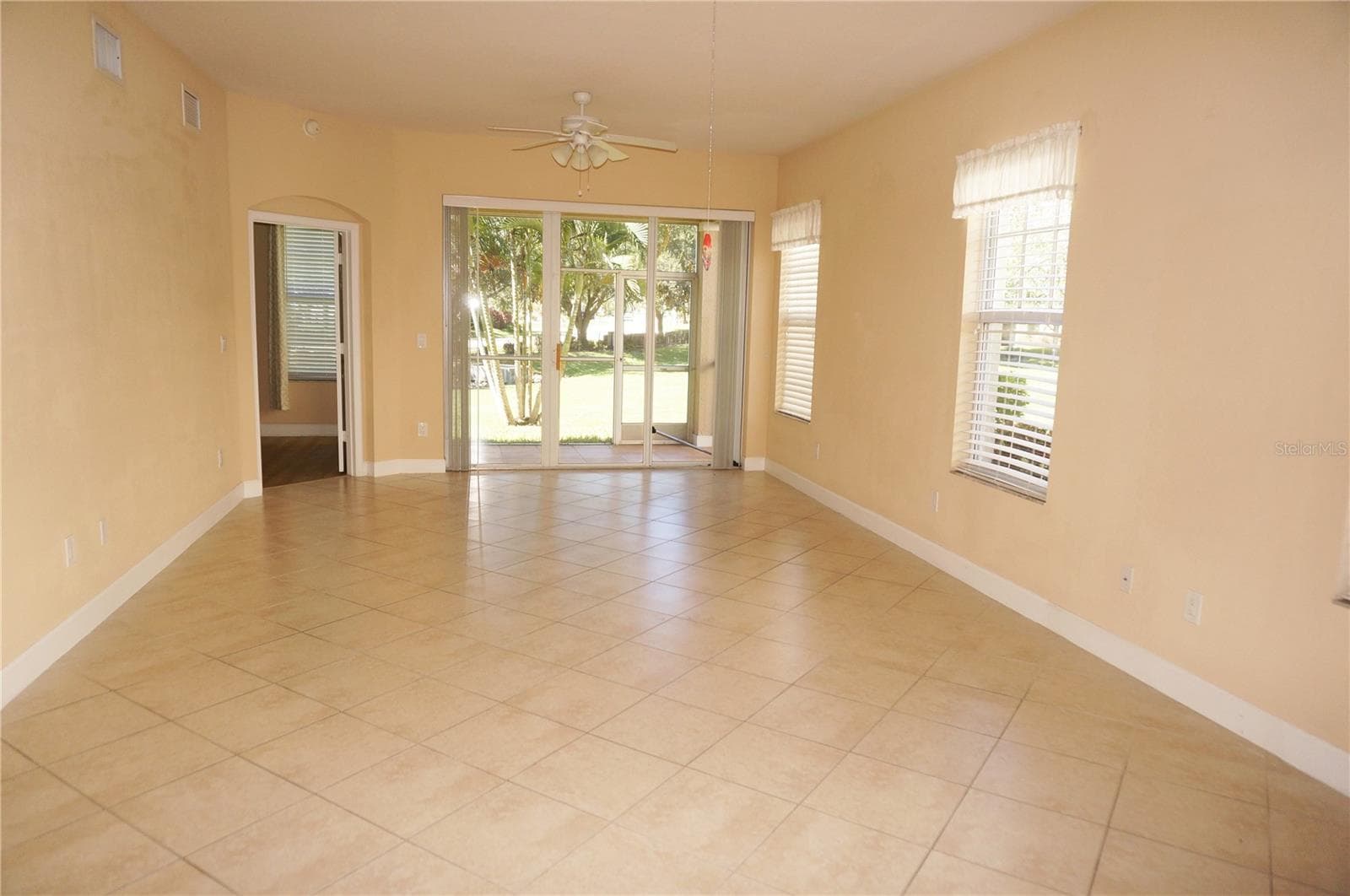 Condominium at 240 WEST END DR #713, PUNTA GORDA, photo 5 of 29
