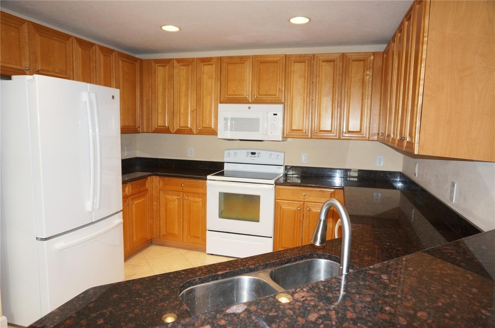 Condominium at 240 WEST END DR #713, PUNTA GORDA, photo 7 of 29