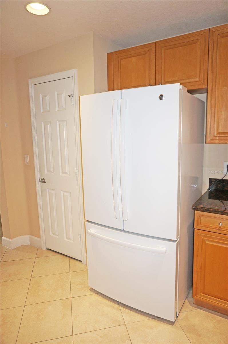 Condominium at 240 WEST END DR #713, PUNTA GORDA, photo 13 of 29