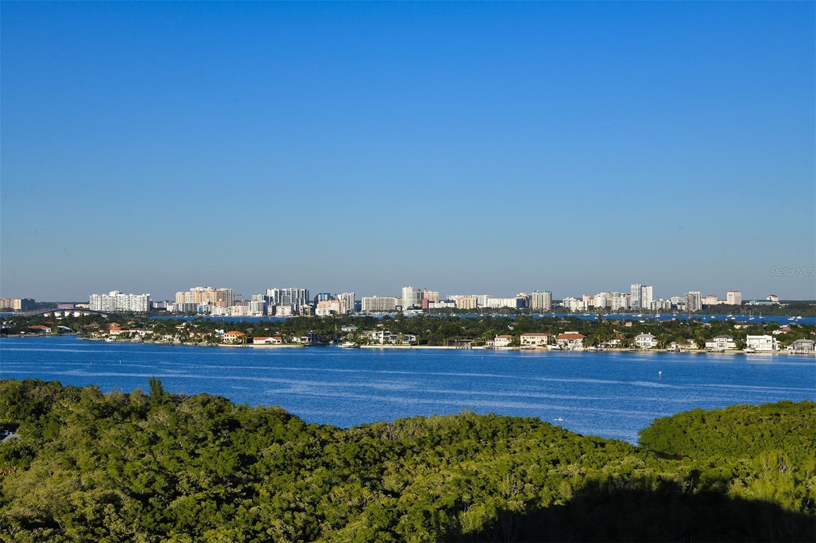 Condominium at 1300 BENJAMIN FRANKLIN DR #1003, SARASOTA, photo 9 of 91