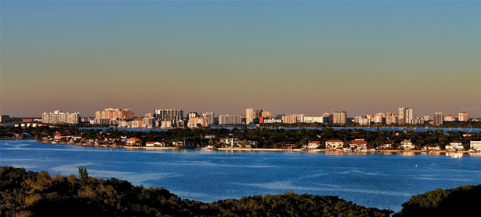 Condominium at 1300 BENJAMIN FRANKLIN DR #1003, SARASOTA, photo 10 of 91