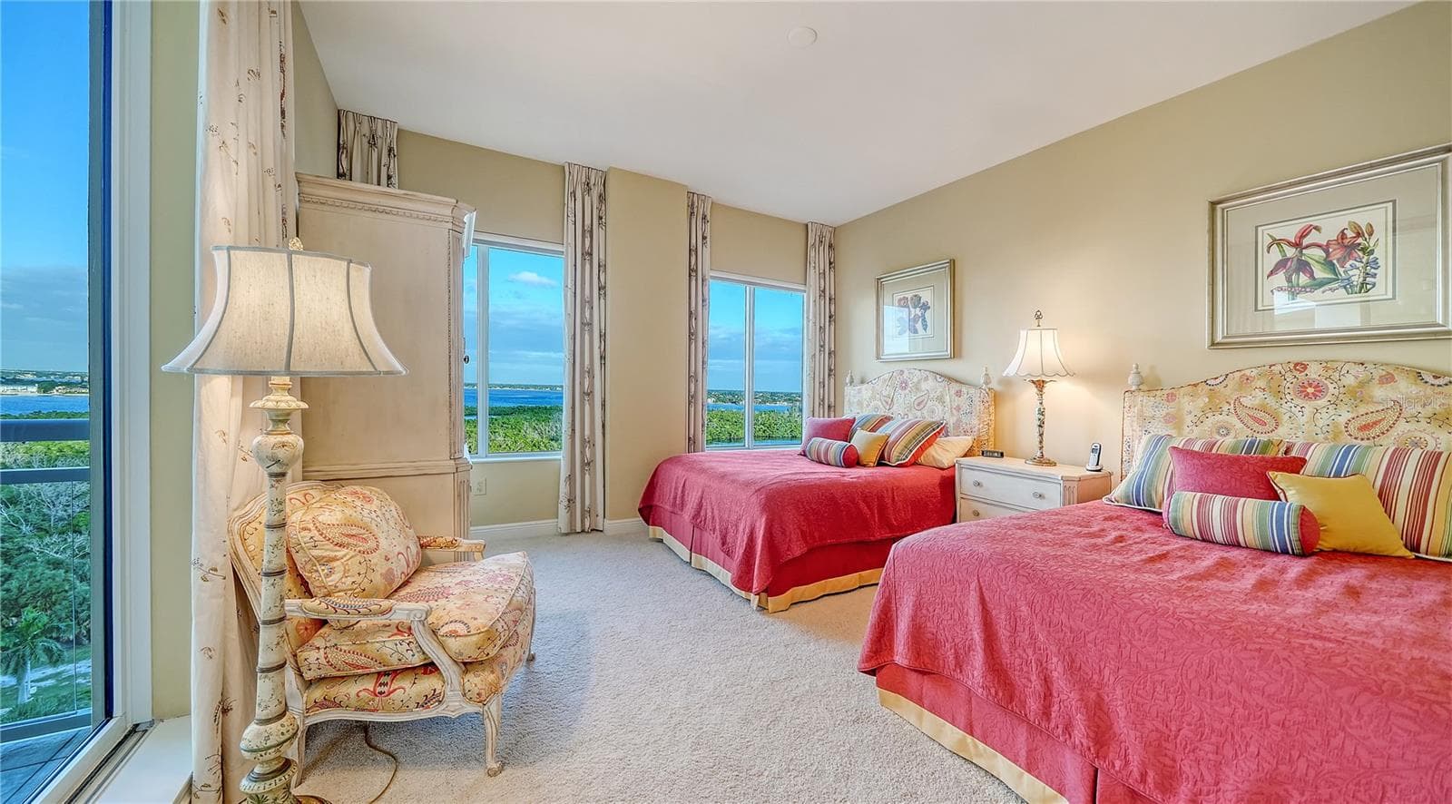 Condominium at 1300 BENJAMIN FRANKLIN DR #1003, SARASOTA, photo 46 of 91