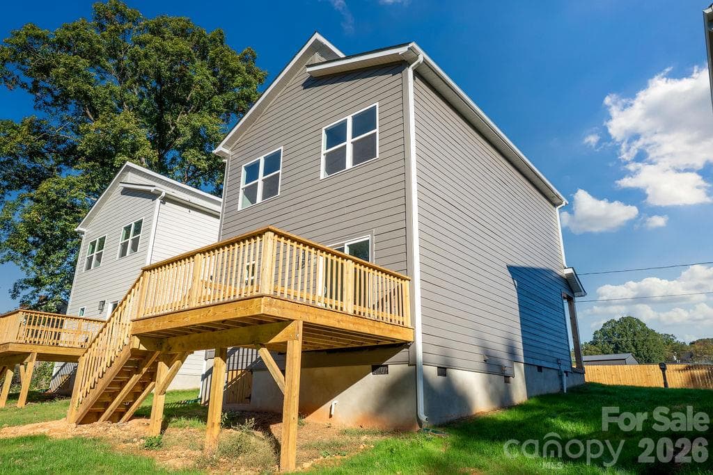 Single Family Residence at 1433 10th Avenue SW, Hickory, photo 28 of 29
