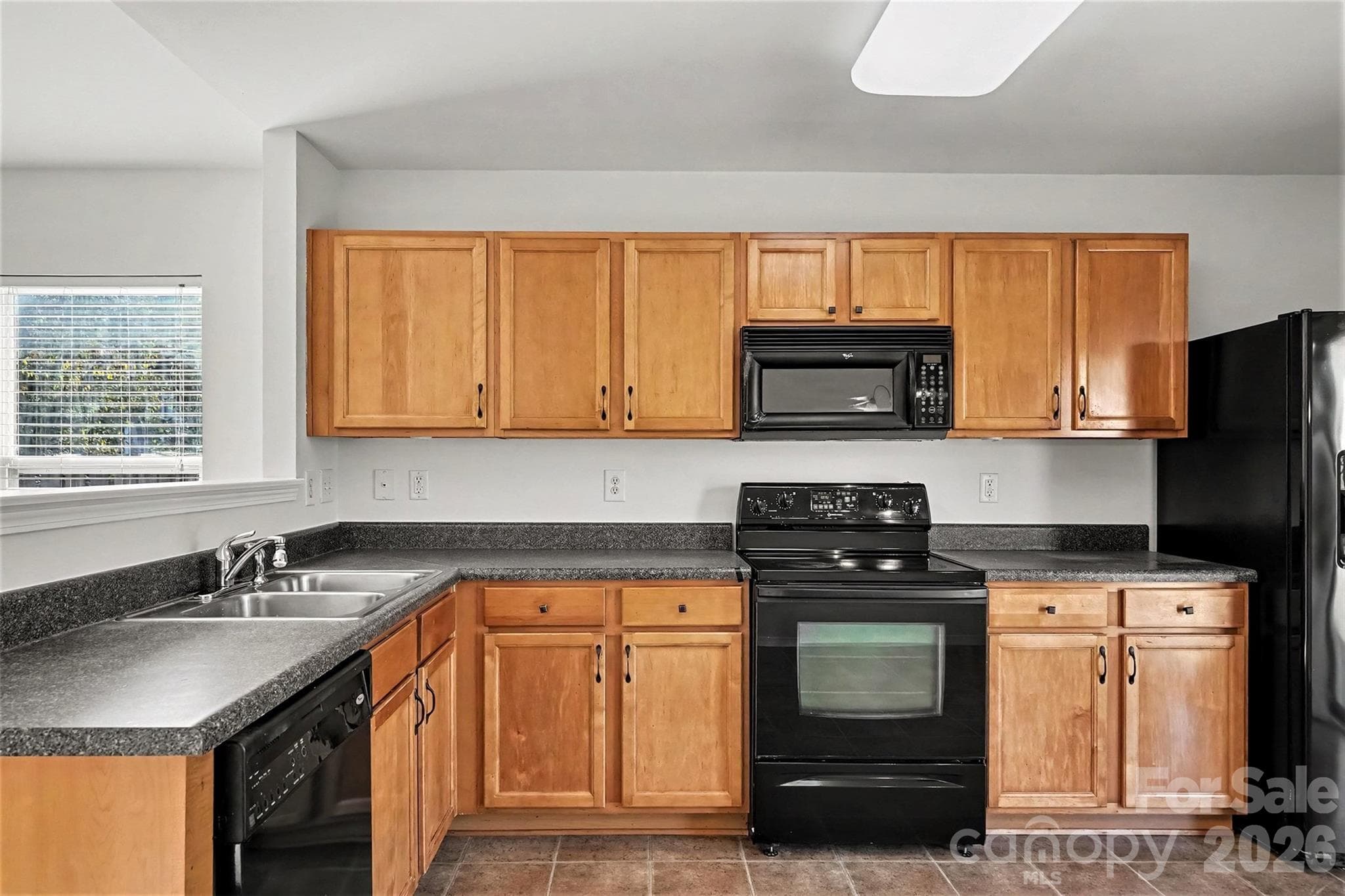 Single Family Residence at 2122 Buckleigh Drive, Charlotte, photo 13 of 27