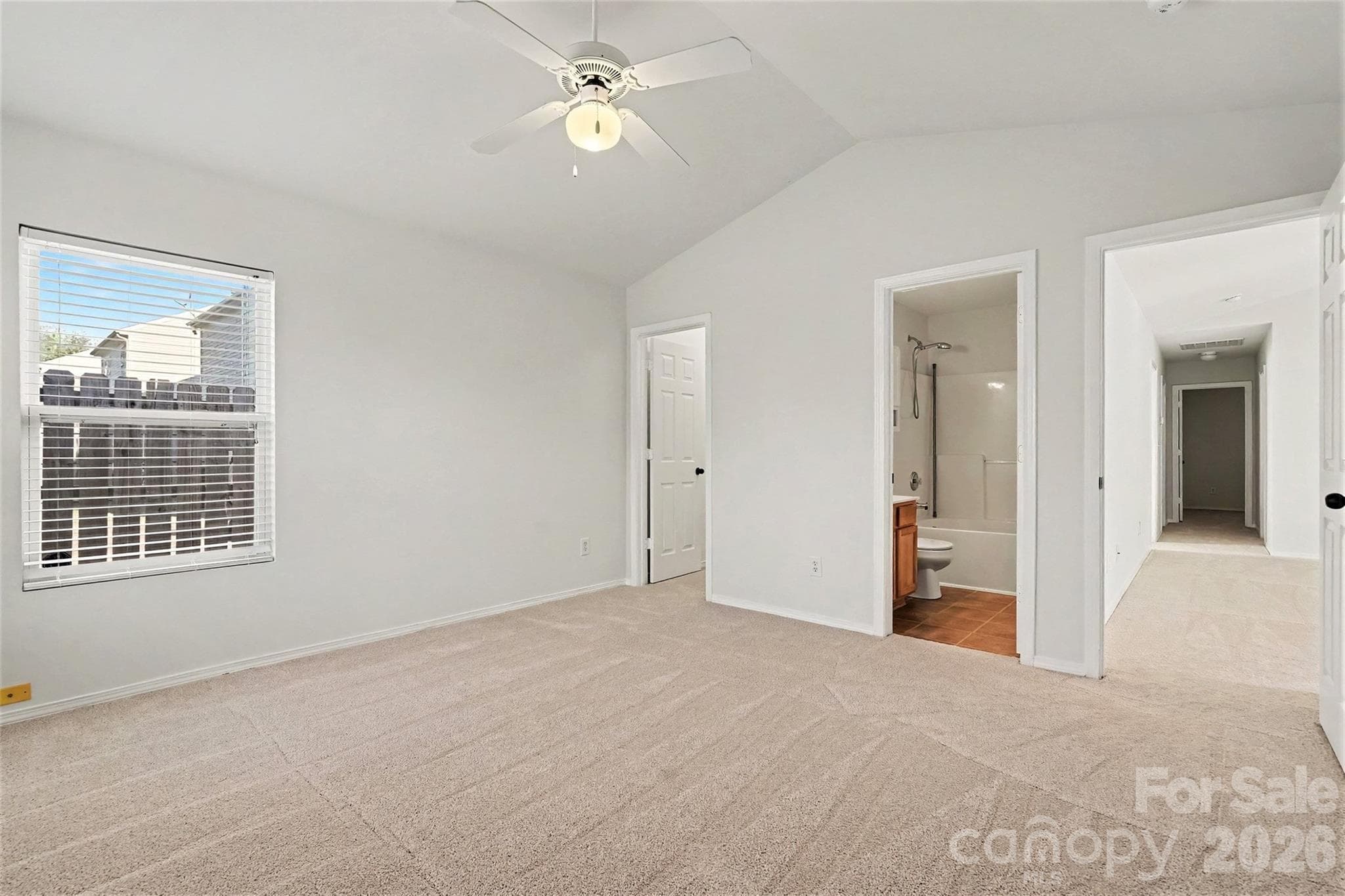 Single Family Residence at 2122 Buckleigh Drive, Charlotte, photo 14 of 27