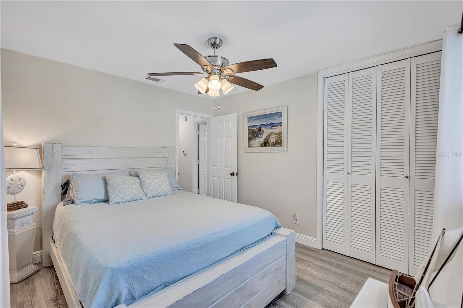 Single Family Residence at 563 LEWIS BLVD SE, ST PETERSBURG, photo 23 of 42