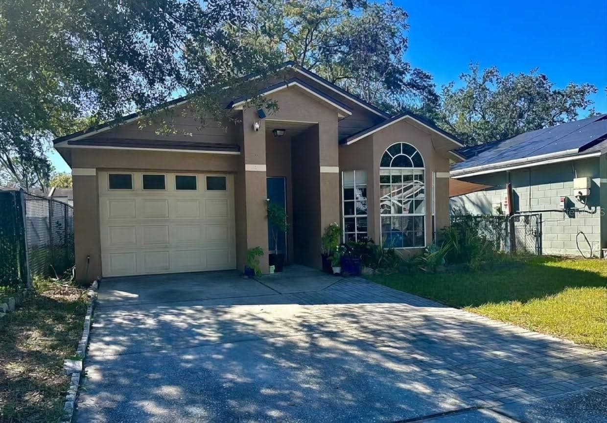 Single Family Residence at 989 HAMLET CT, MAITLAND, photo 3 of 17