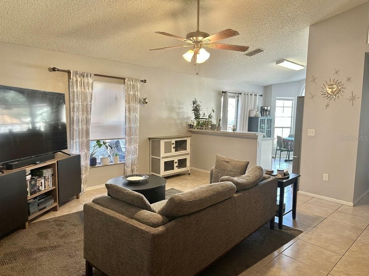 Single Family Residence at 989 HAMLET CT, MAITLAND, photo 5 of 17