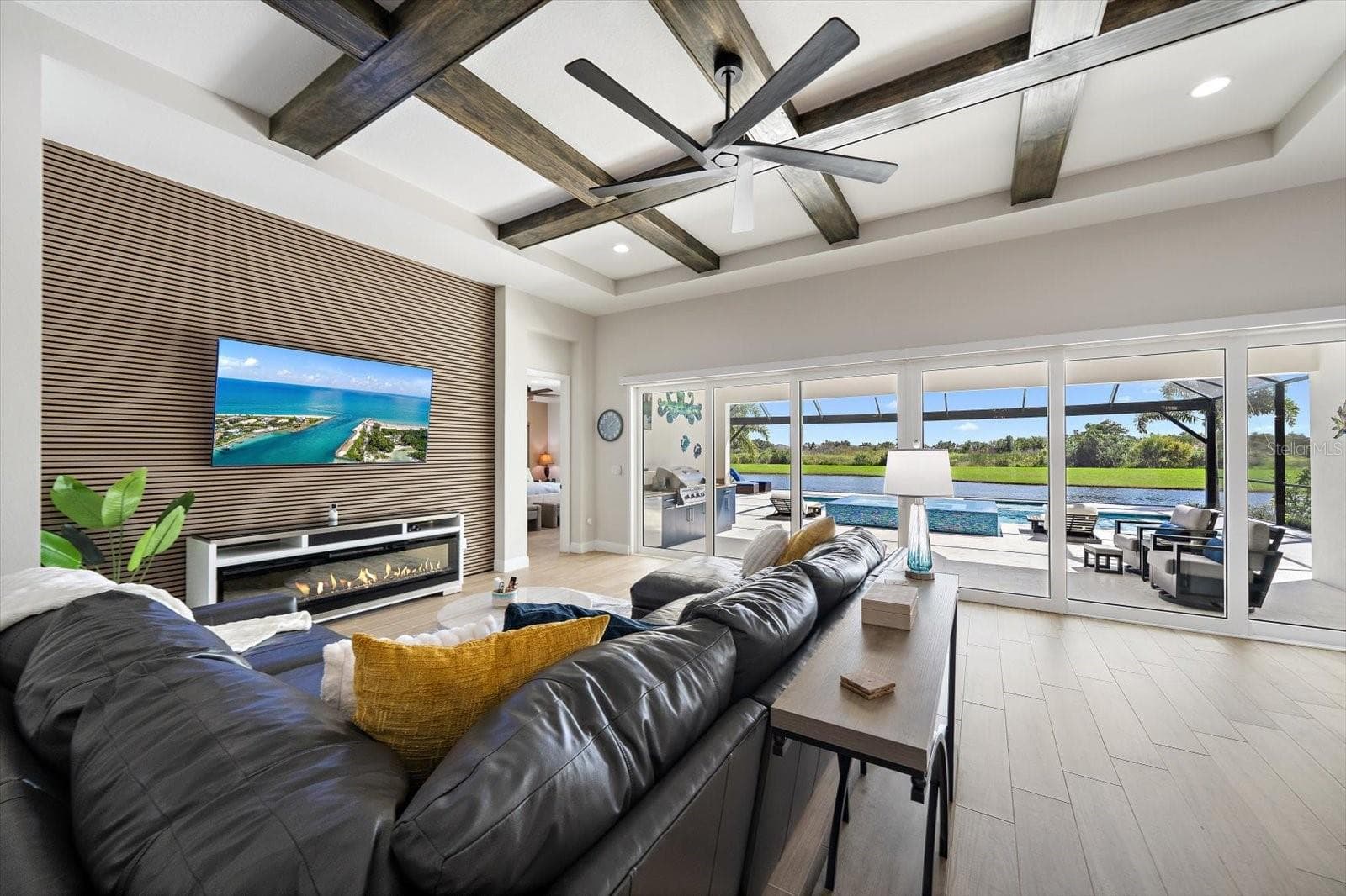 Single Family Residence at 17120 RANCHSIDE PL, LAKEWOOD RANCH, photo 17 of 61