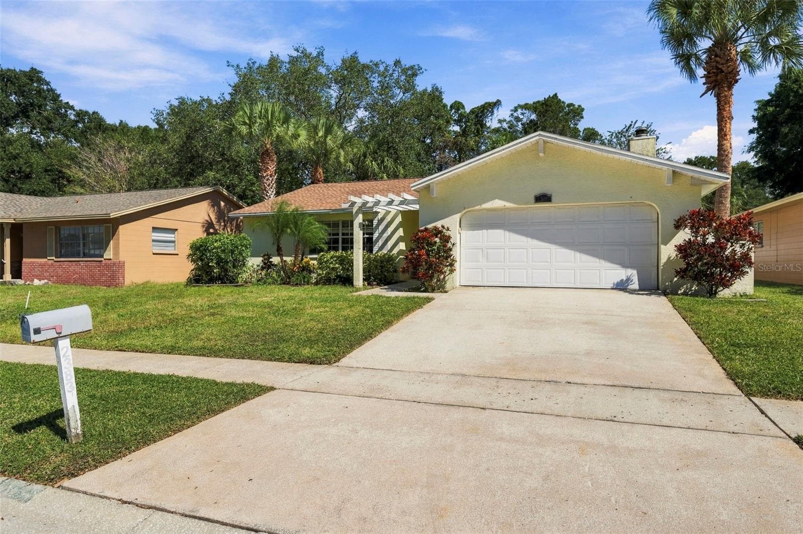Single Family Residence at 2383 GROVE VALLEY AVE, PALM HARBOR, photo 4 of 60