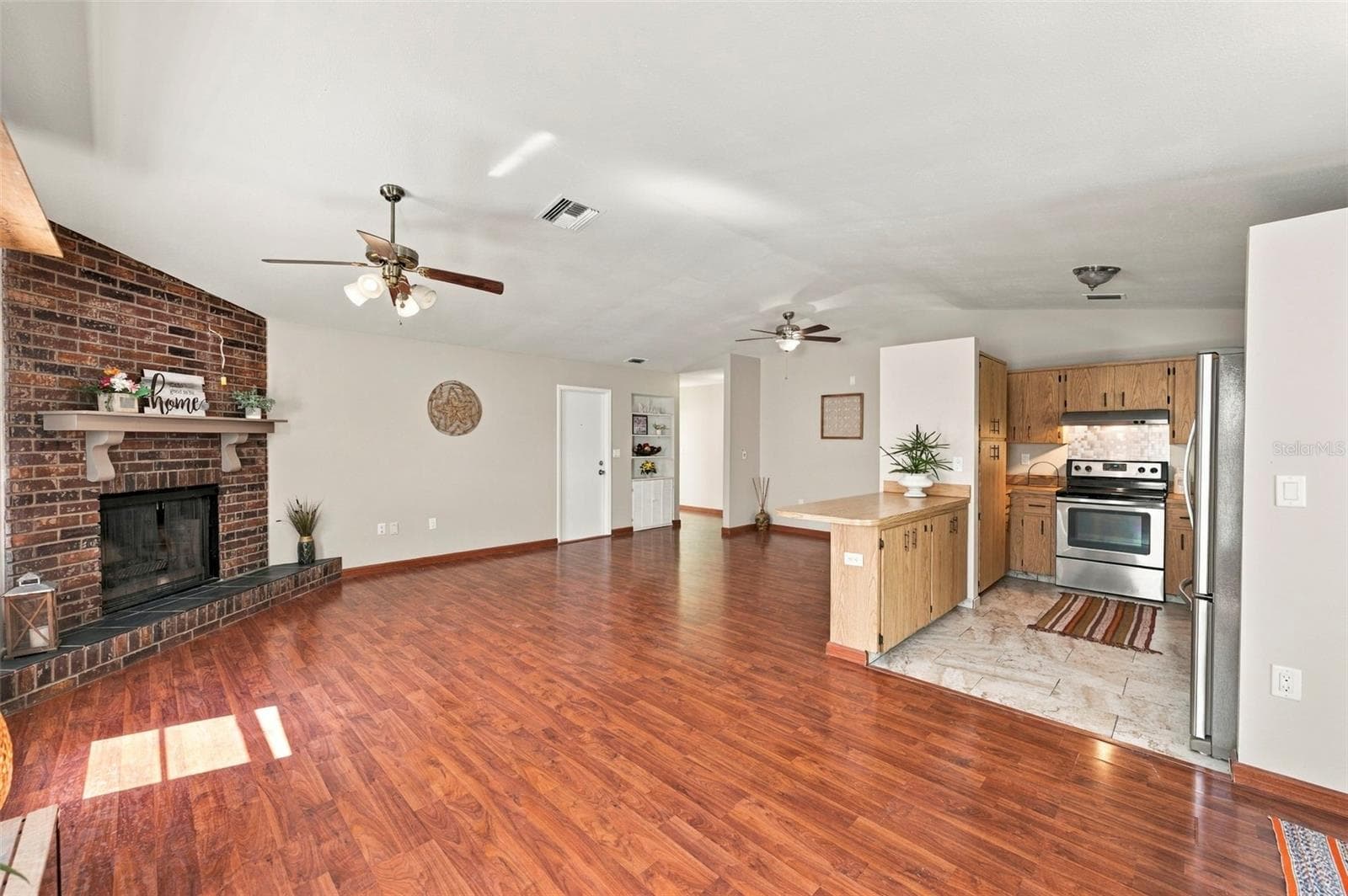 Single Family Residence at 2383 GROVE VALLEY AVE, PALM HARBOR, photo 16 of 60