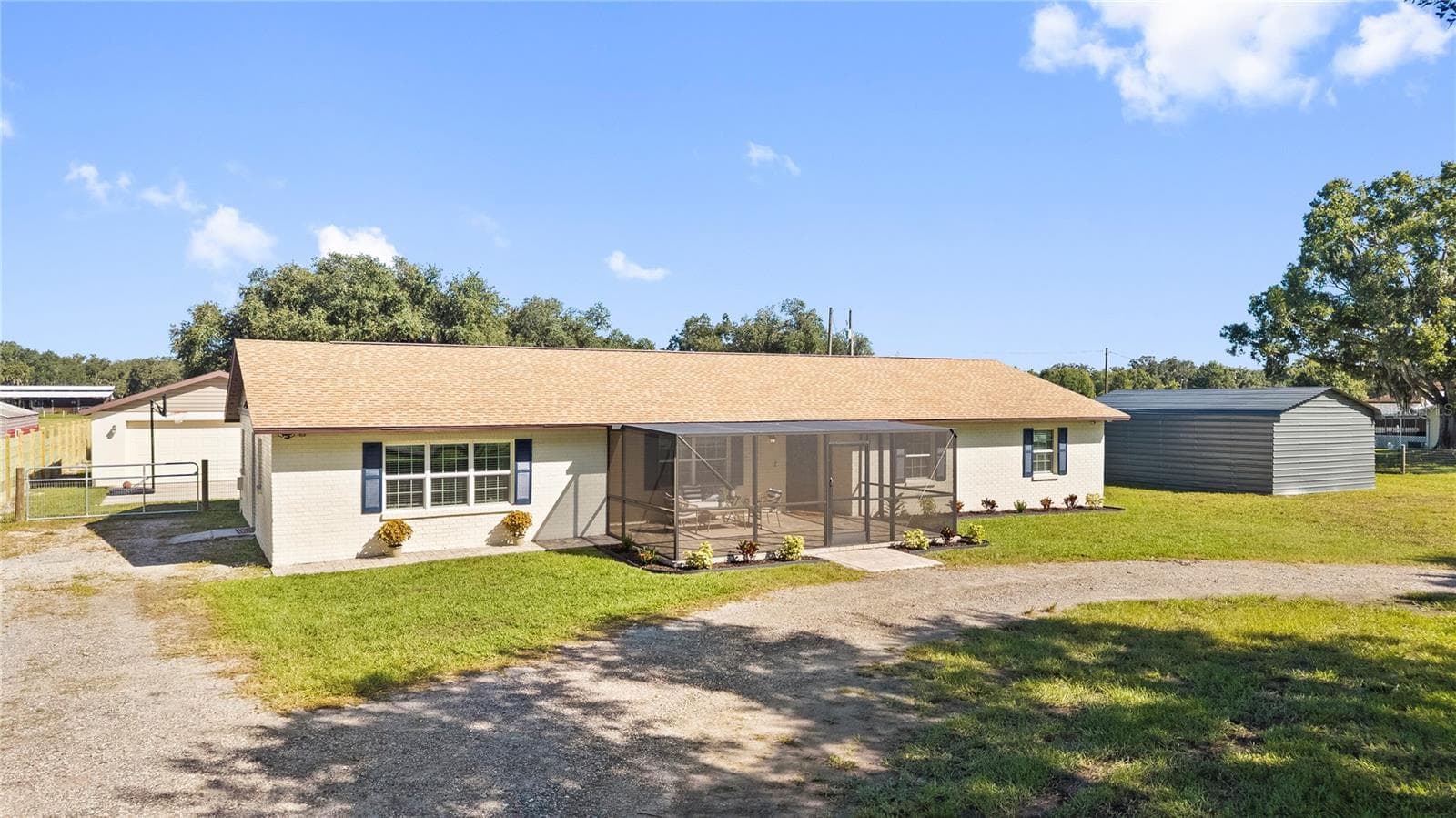 Single Family Residence at 310 MOCCASIN HOLLOW RD, LITHIA, photo 4 of 48