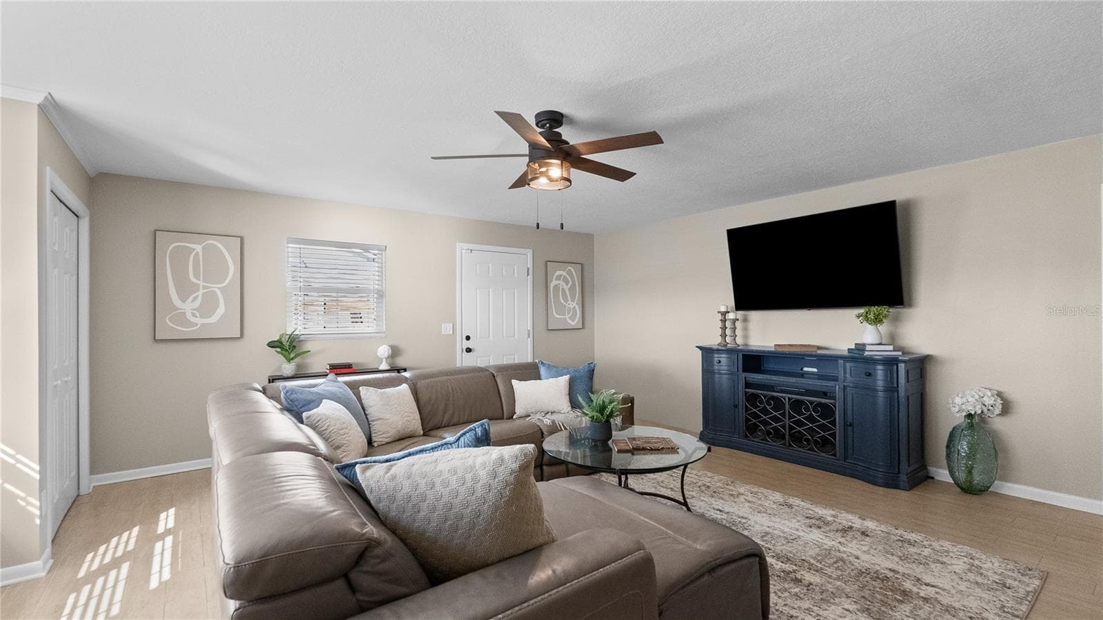 Single Family Residence at 310 MOCCASIN HOLLOW RD, LITHIA, photo 22 of 48