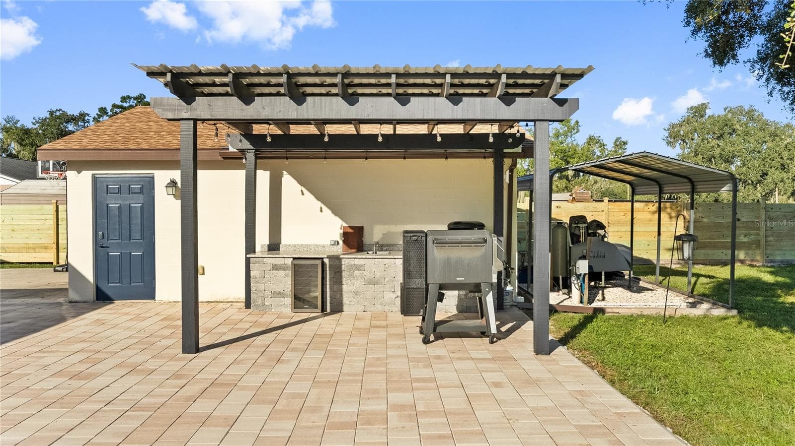 Outdoor kitchen - 310 MOCCASIN HOLLOW RD, LITHIA