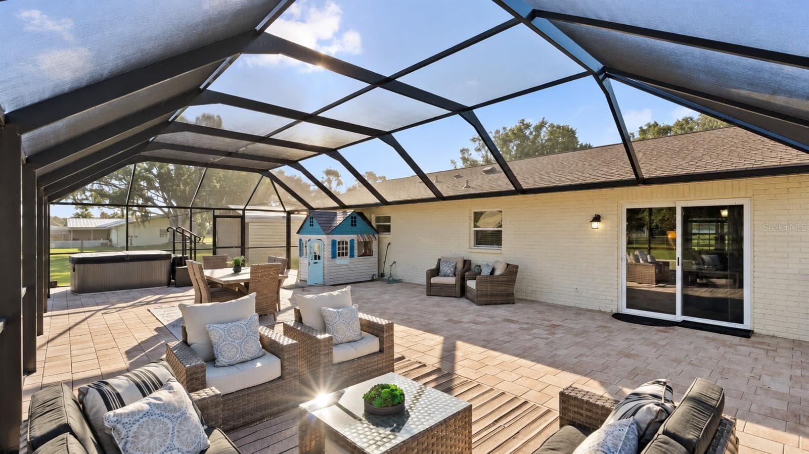 Single Family Residence at 310 MOCCASIN HOLLOW RD, LITHIA, photo 33 of 48